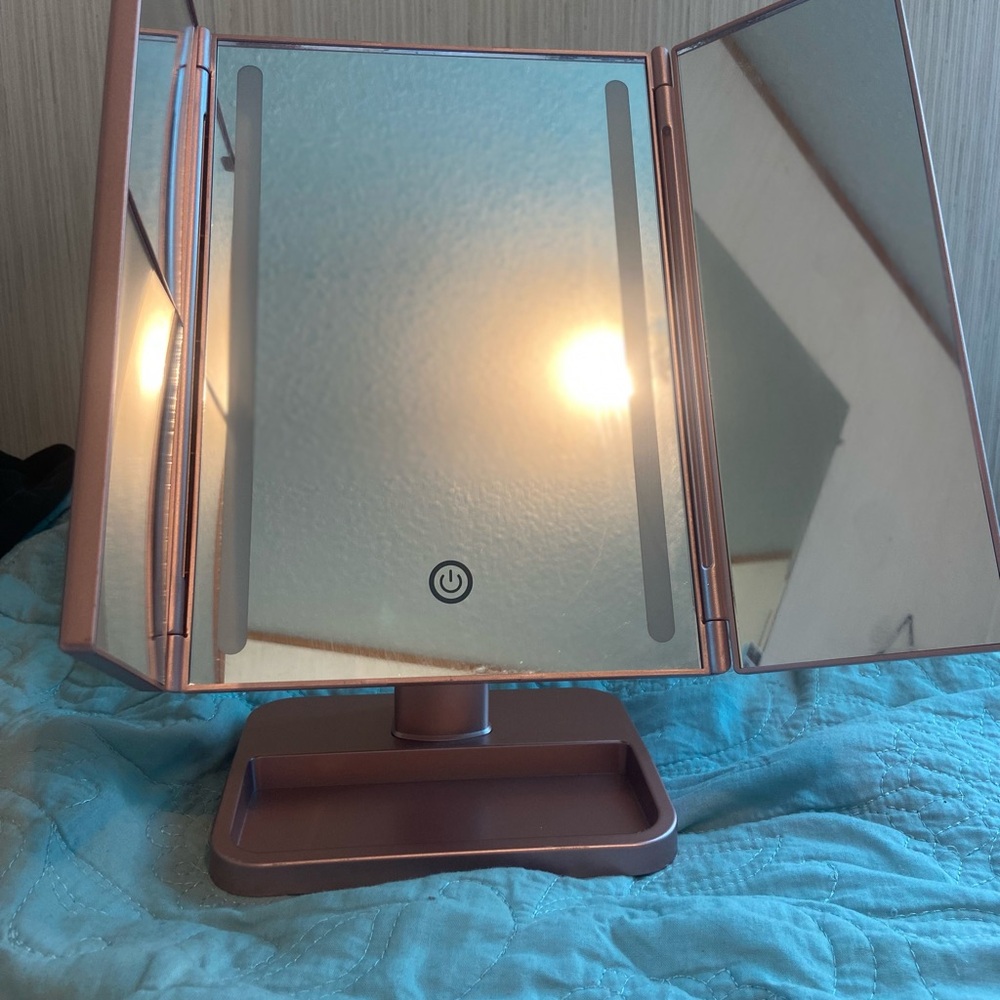 LED mirror